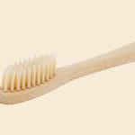 spazzolino da denti in bamboo per bambini ecologico e biodegradabile